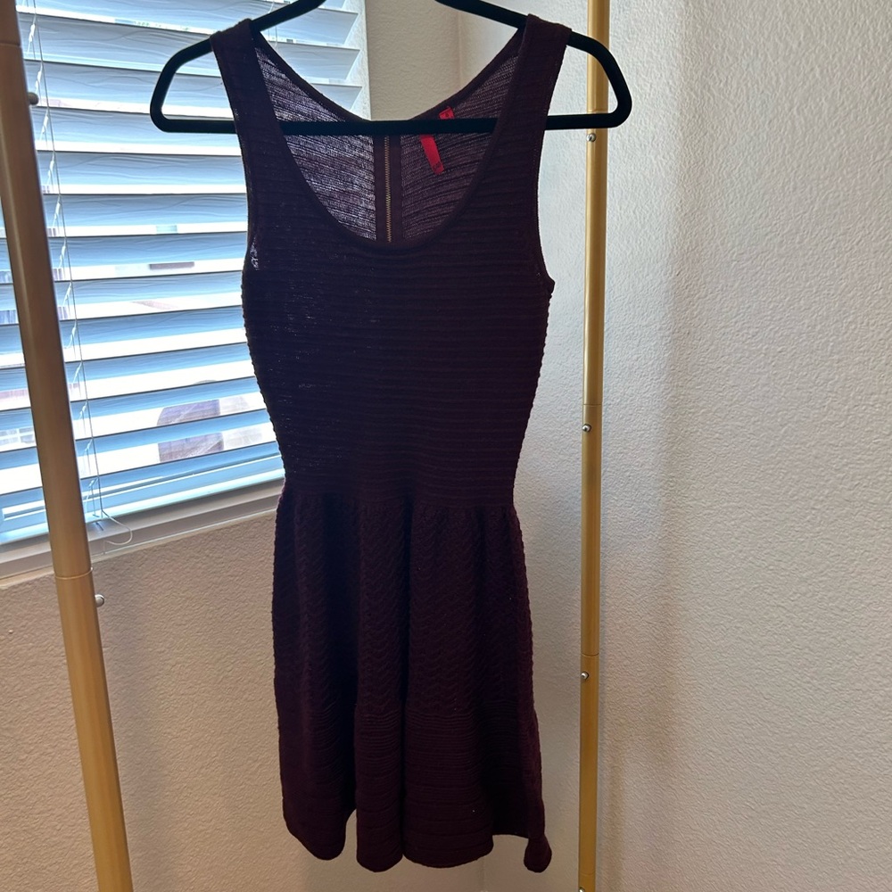 5/48 Saks Fifth Size Small Burgandy Wool Knit Short Zip Fit Flare Dress